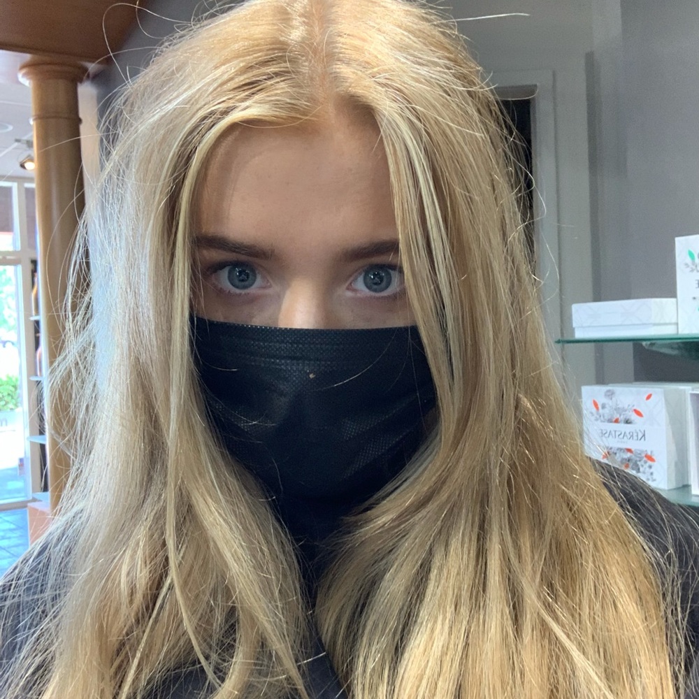 Meet your Posher, Eliza